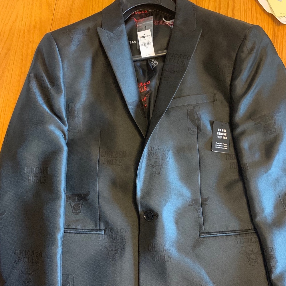 Express Chicago Bulls NBA Suit Jacket - New 42R